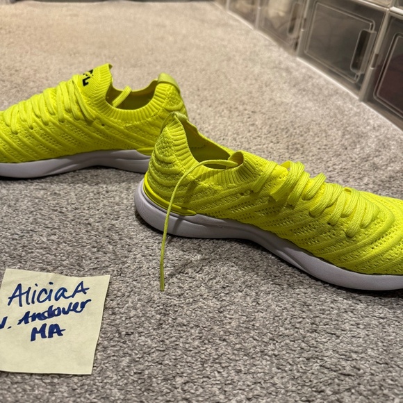 APL Techloom Sneakers HTF Color (size 7.5 women's) - Picture 2 of 7